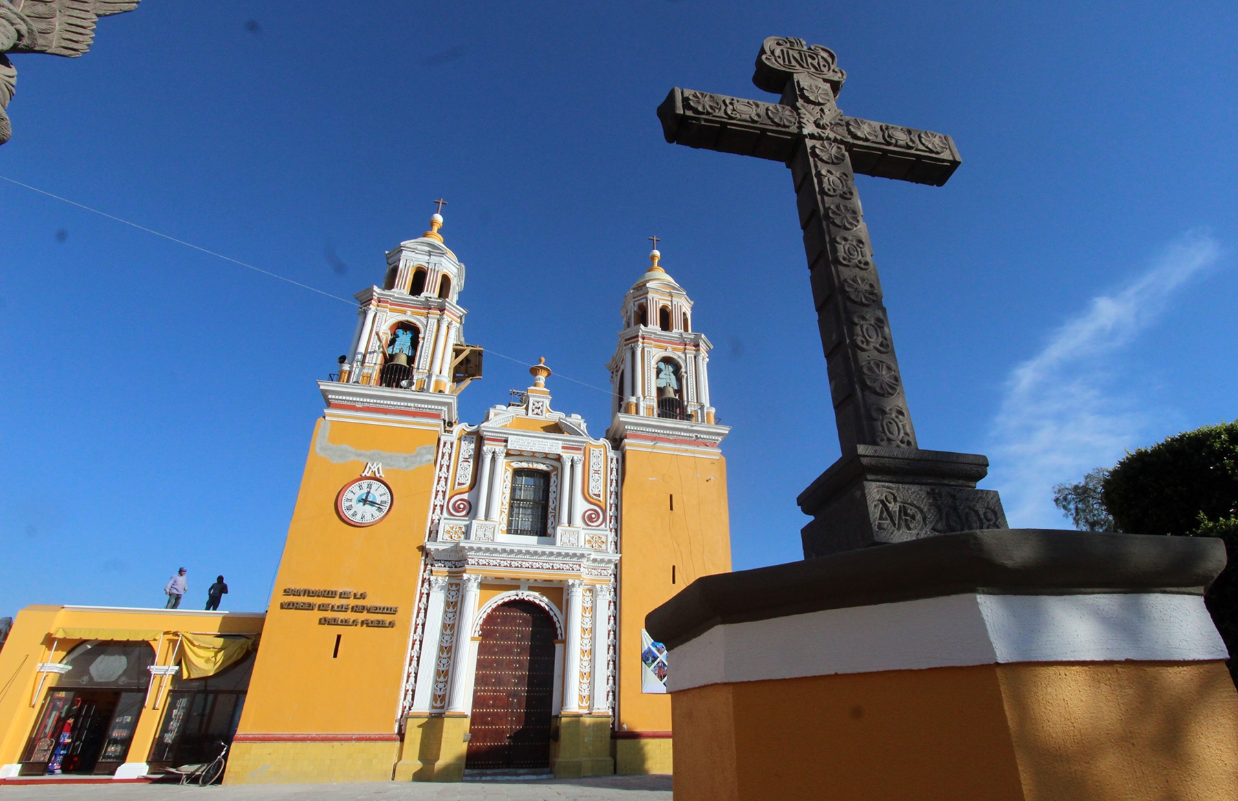 Iglesias, un paseo Santo – Identidad Puebla